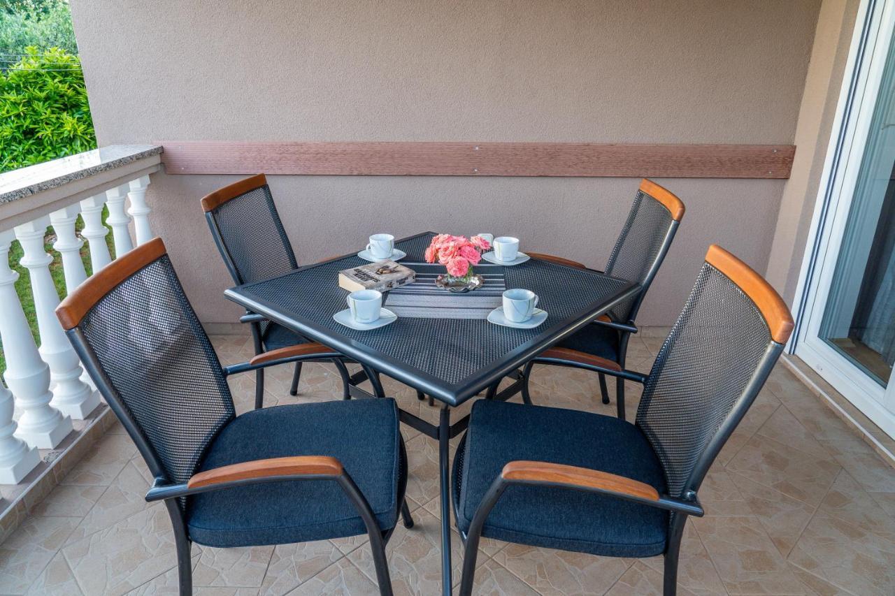 Apartment Suncica Pula Ngoại thất bức ảnh