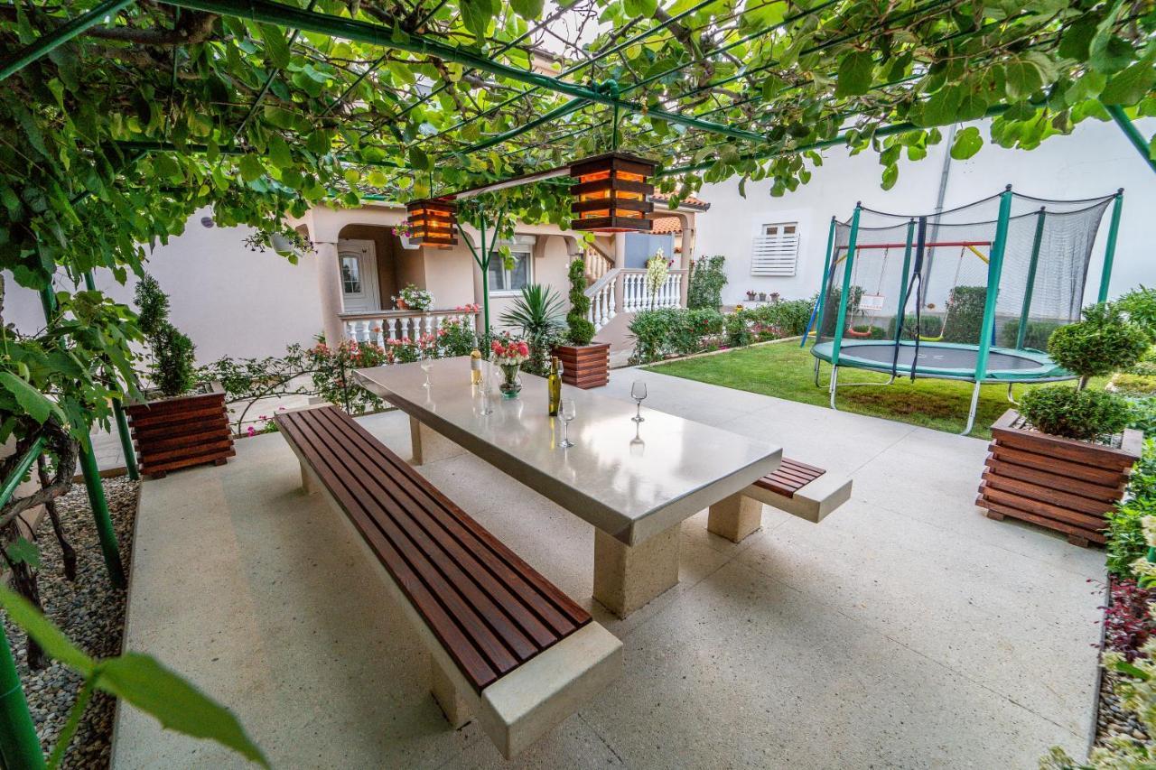 Apartment Suncica Pula Ngoại thất bức ảnh
