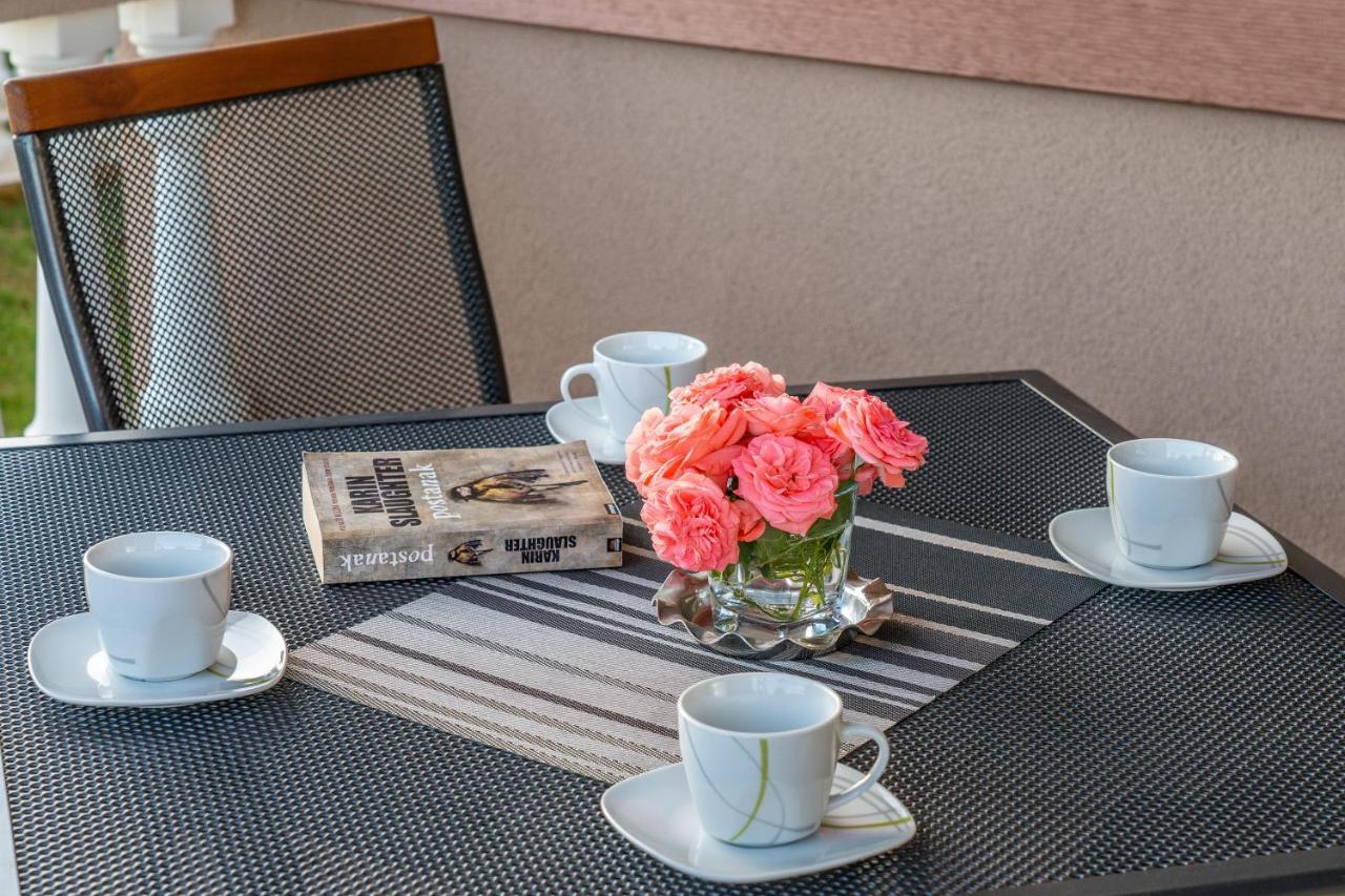 Apartment Suncica Pula Ngoại thất bức ảnh
