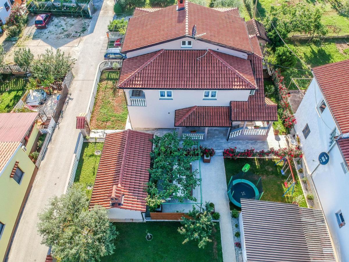 Apartment Suncica Pula Ngoại thất bức ảnh
