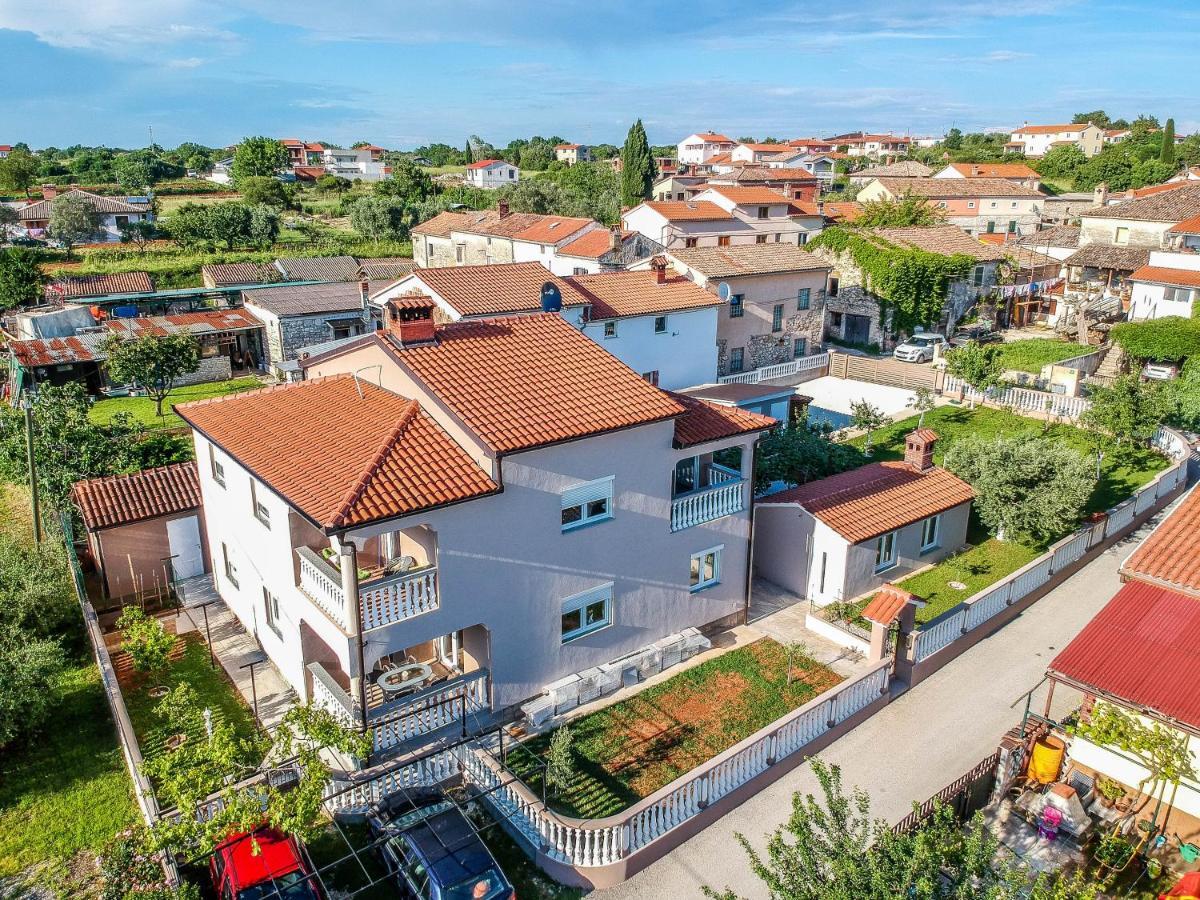Apartment Suncica Pula Ngoại thất bức ảnh