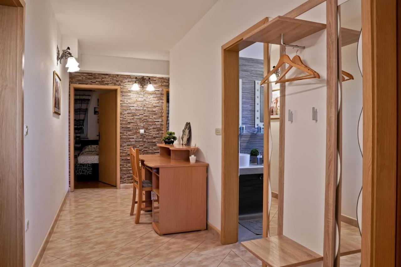 Apartment Suncica Pula Ngoại thất bức ảnh