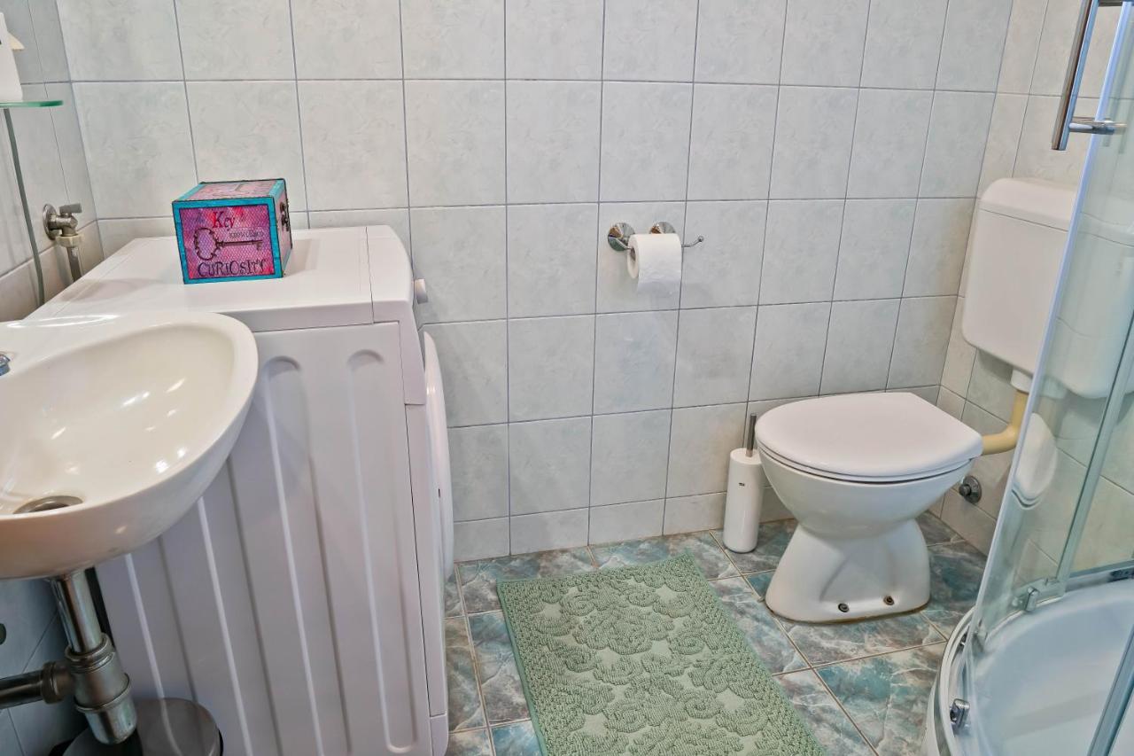 Apartment Suncica Pula Ngoại thất bức ảnh