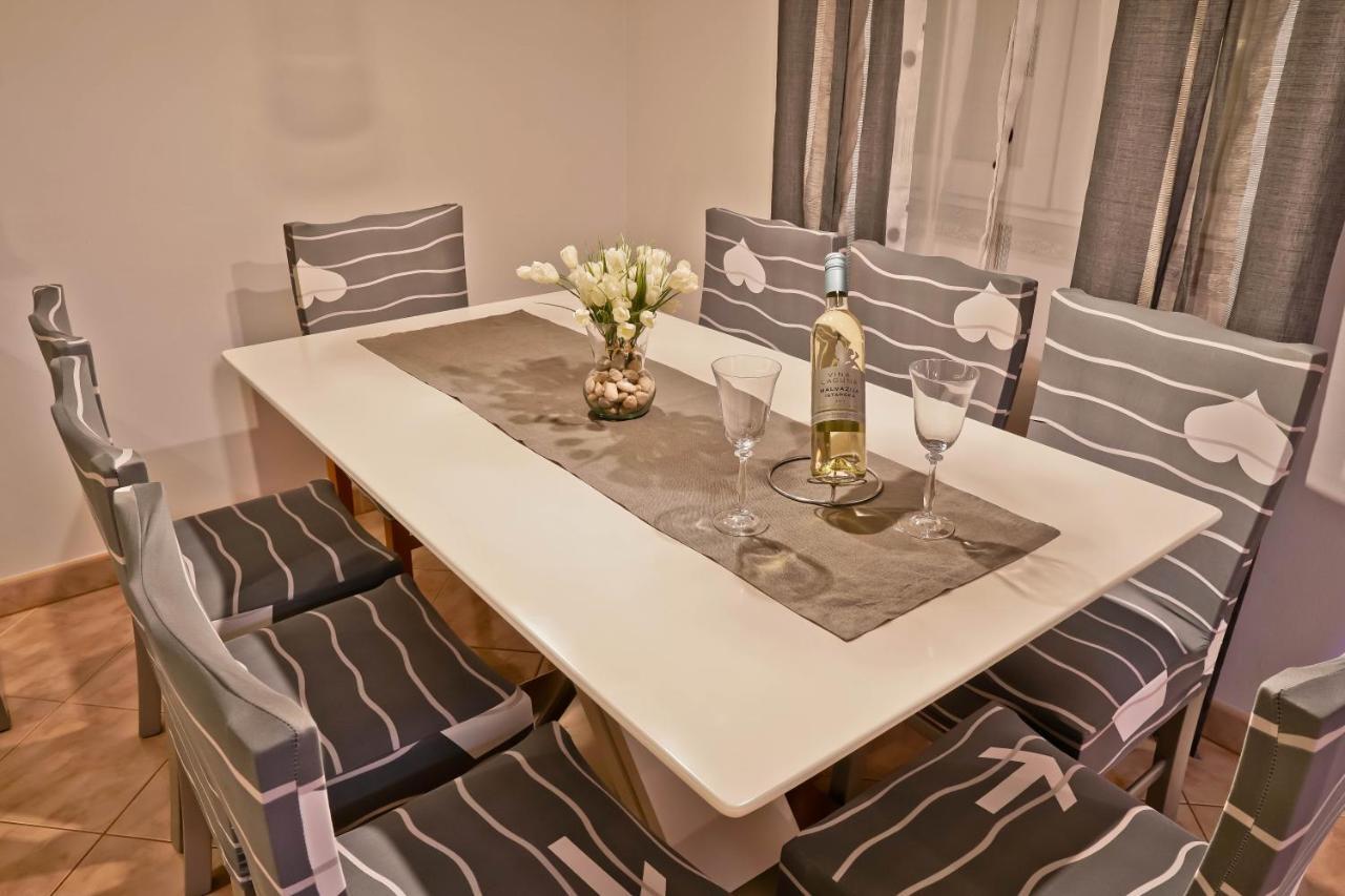 Apartment Suncica Pula Ngoại thất bức ảnh
