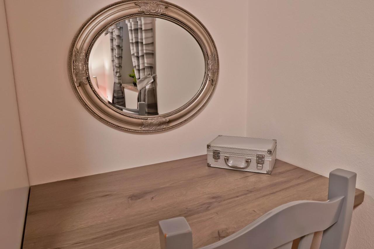 Apartment Suncica Pula Ngoại thất bức ảnh