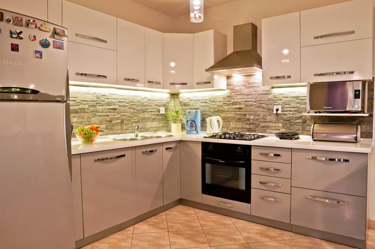 Apartment Suncica Pula Ngoại thất bức ảnh